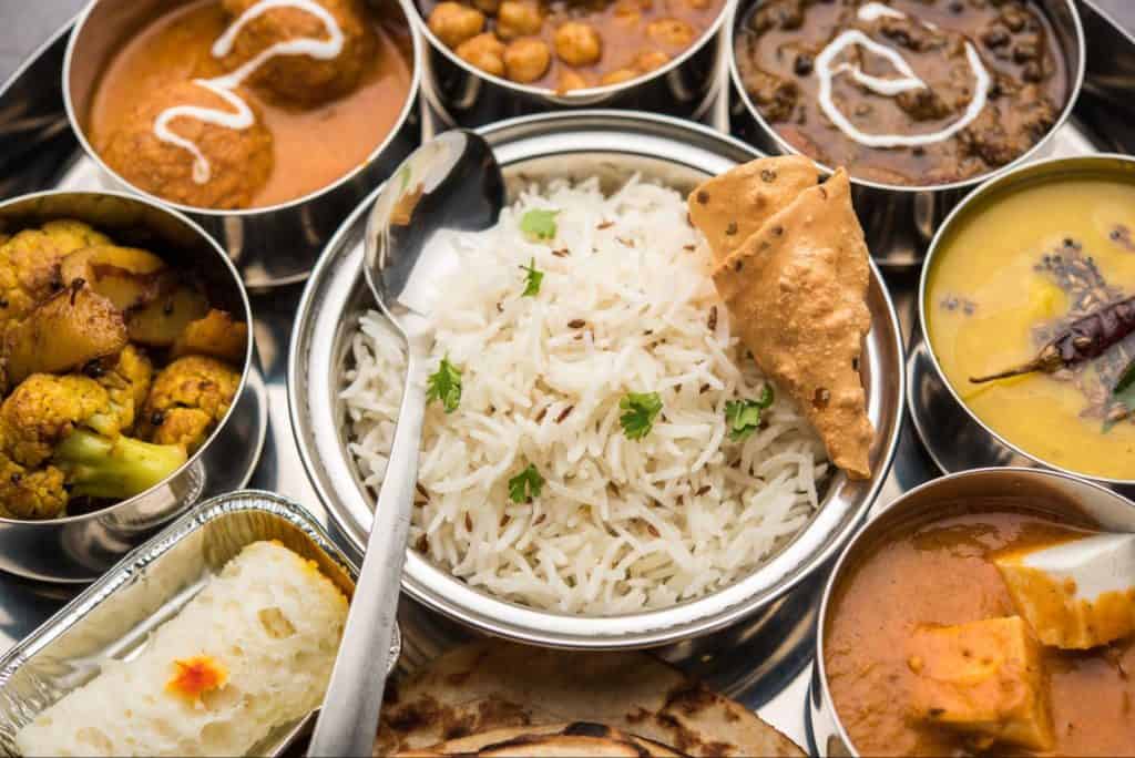 Delhi: A Culinary Paradise of Diverse North and South Indian Flavors