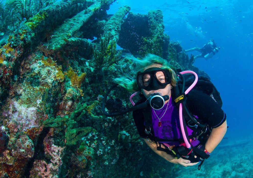 Beneath the Waves: Exploring the Underwater Realm – From Coral Reefs to Shipwreck Treasures